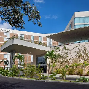 Hotel Hilton Garden Airport